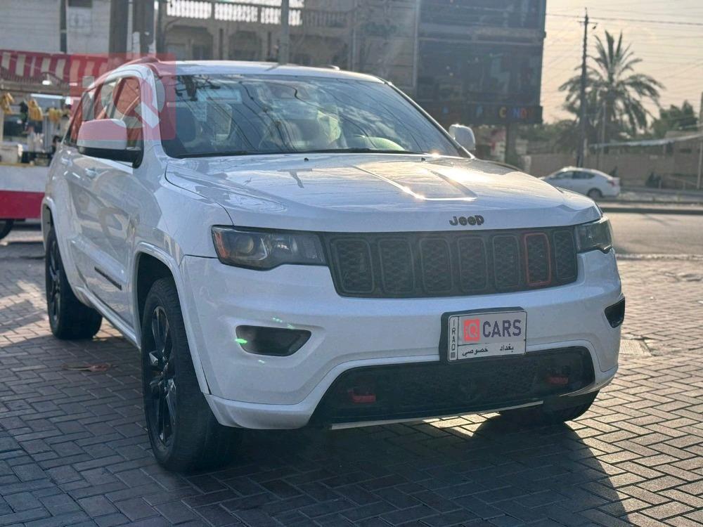 جيب جراند شيروكي